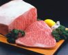 霜降り豊かなA5サーロインの断面。やわらかくジューシーな食感が伝わる焼き上がり例
